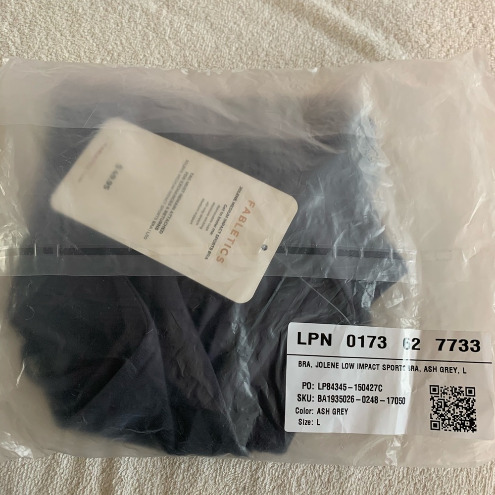 Fabletics sports bra